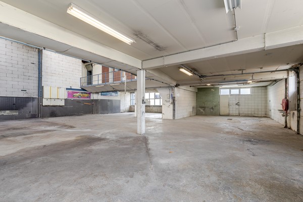 Medium property photo - Loetestraat 2, 3044 AX Rotterdam